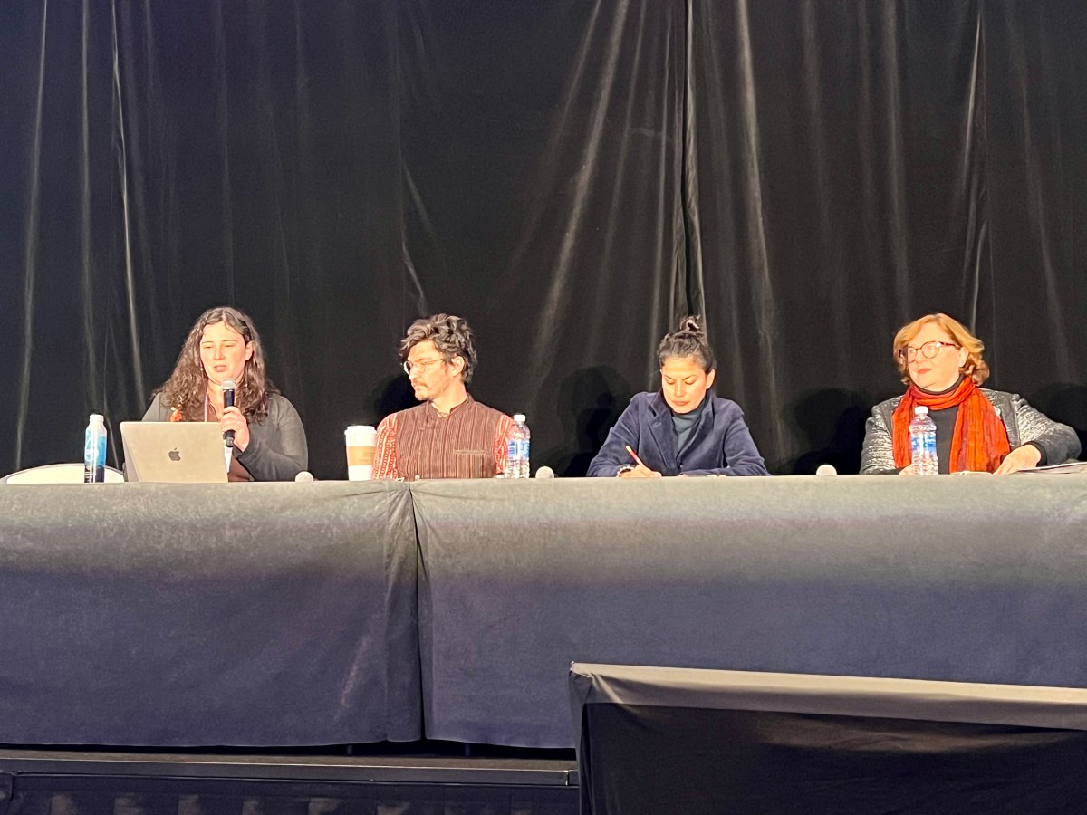 Presenting an analysis of plays about Mining in&nbsp;Seattle